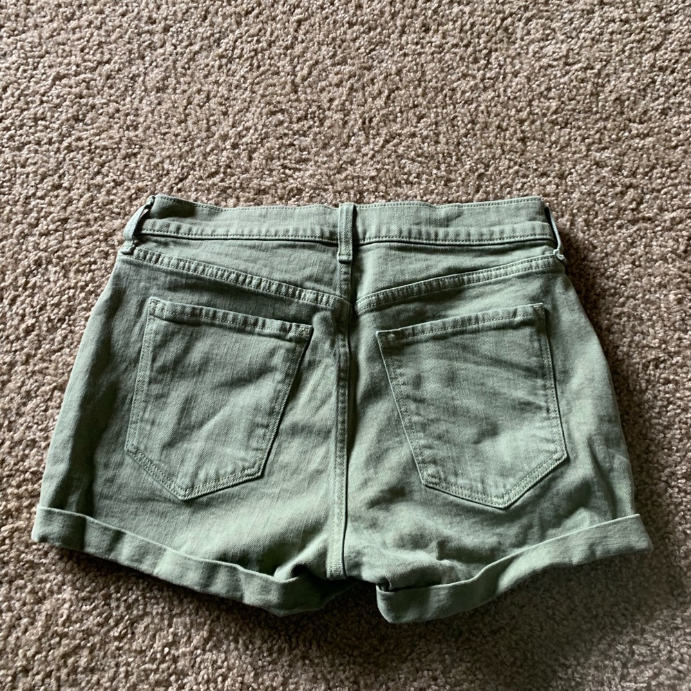 Old navy boyfriend shorts